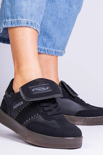 Tênis esportivos femininos pretos slip-on com costura Puente 2