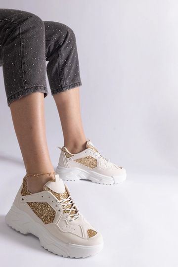 Tênis feminino bege com apliques de glitter Caraballo