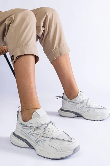 Tênis feminino branco com...