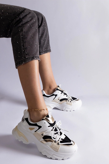 Tênis esportivos Sulamita...