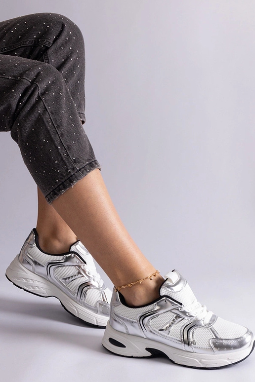 Tênis esportivo Ena branco e prata