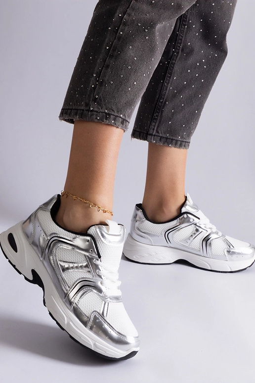 Tênis esportivo Ena branco e prata