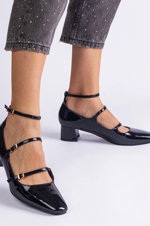 Sapatos pretos de verniz com tira Herman