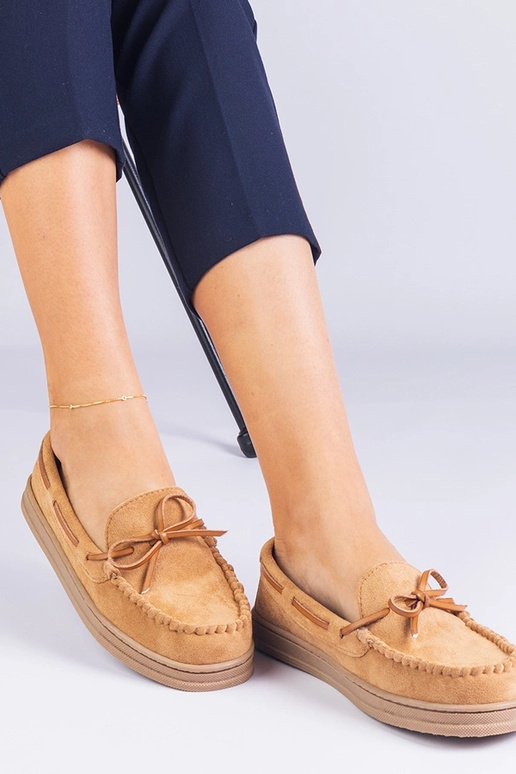 Sapatos femininos marrons de camurça... Sapatos femininos marrons de camurça...