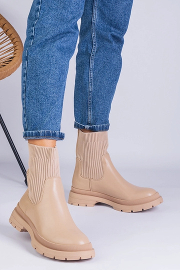 Botins castanhos com parte... 2