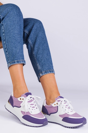 Tênis feminino roxo com...