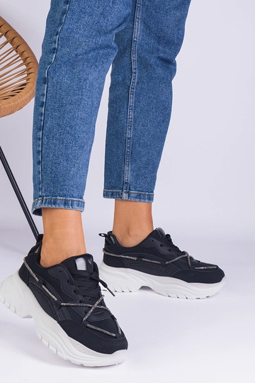 Tênis feminino preto decorado com cordão de zircônia Masala 2