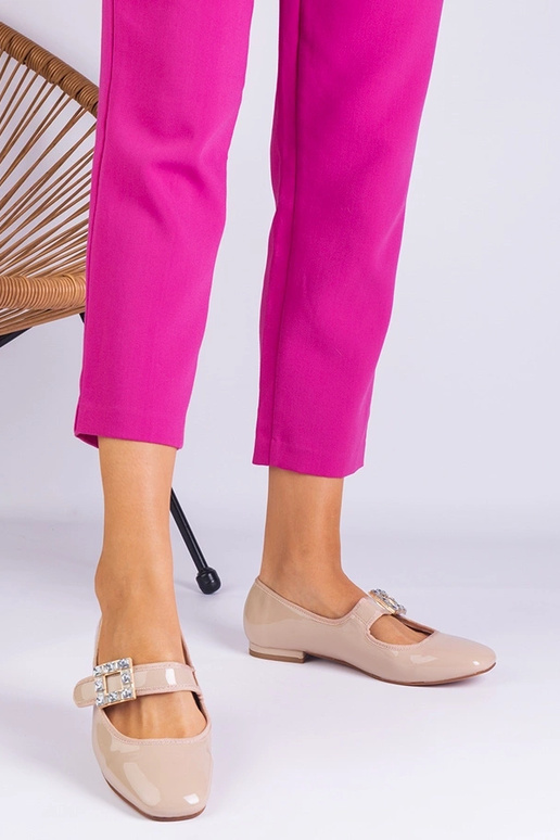 Balerinas beiges laqueadas decoradas...