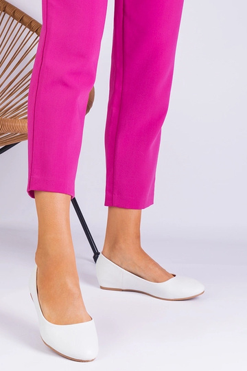 Bailarinas brancas com... 2