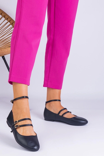 Bailarinas pretas de couro... 2