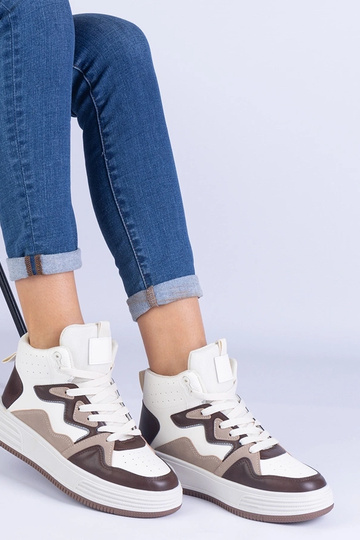 Tênis esportivos femininos...