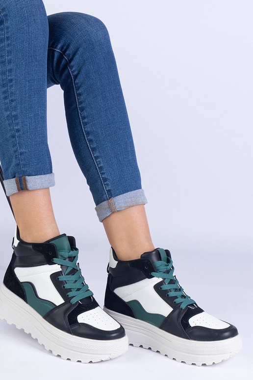 Tênis esportivos femininos preto e...