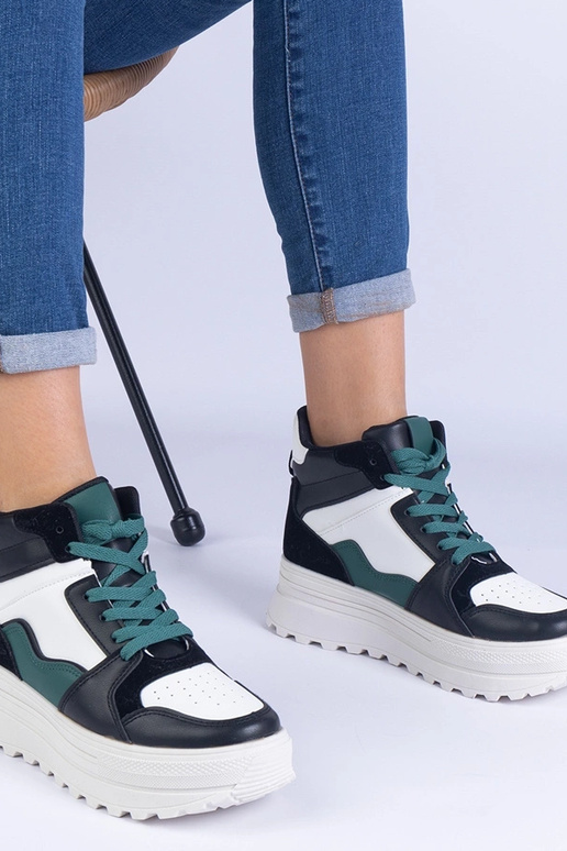 Tênis esportivos femininos preto e...