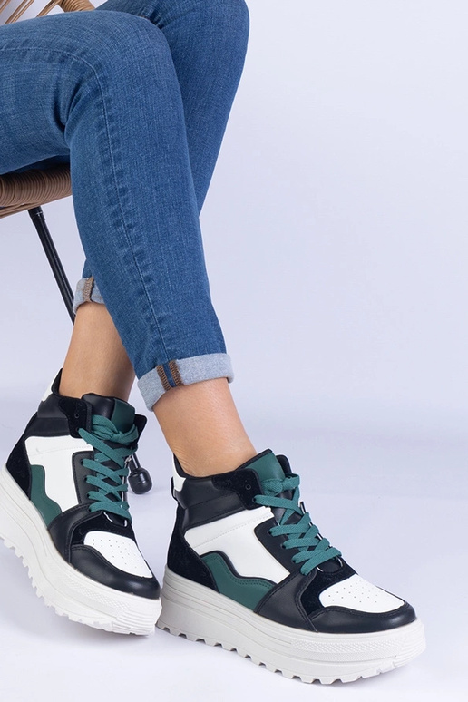 Tênis esportivos femininos preto e...