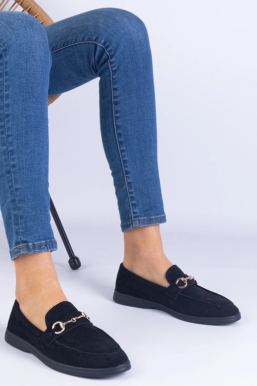 Sapatos de camurça preta com detalhes...