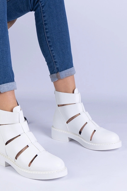 Botins brancos em couro ecológico com...