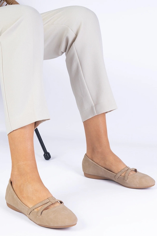 Bailarinas femininas bege em couro...