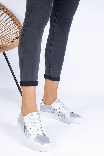 Tênis feminino prateado com... 2