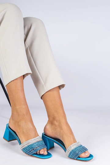 Sandálias elegantes azuis...