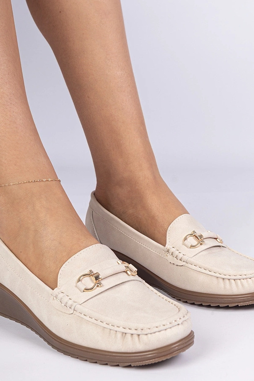 Mocassins femininos cremosos em...