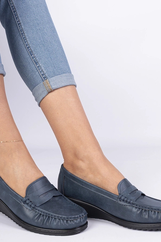 Mokasyny azuis femininos com salto...