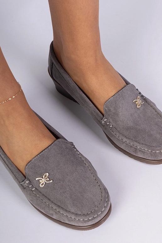Mocassins femininos cinza claro com...