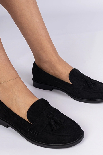 Mocassins femininos pretos... 2