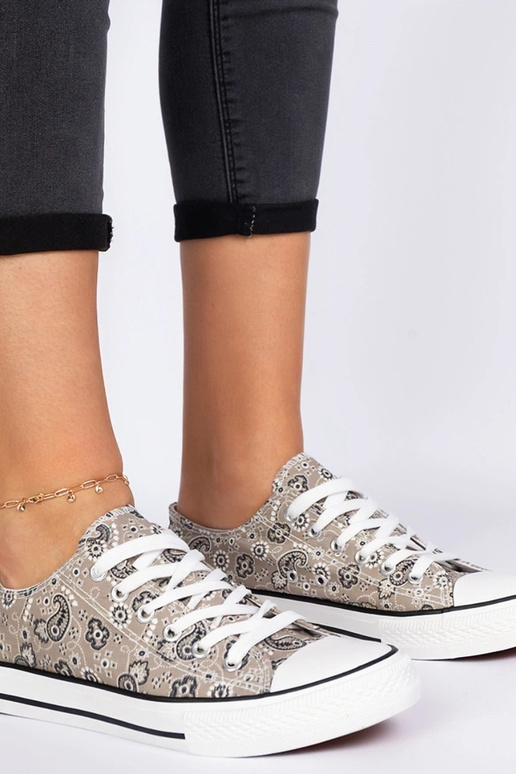 Sapatos femininos marrons em estilo...