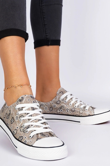 Sapatos femininos marrons em estilo asteca Kalusa 2