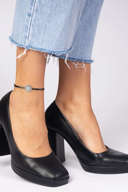 Sapatos Pretos de Salto Grosso com...