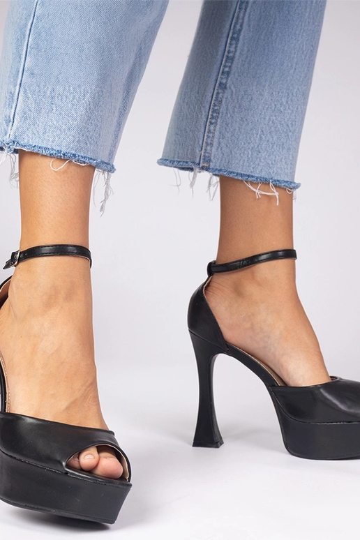 Sandálias Pretas de Salto Alto Tesli Sandálias Pretas de Salto Alto Tesli