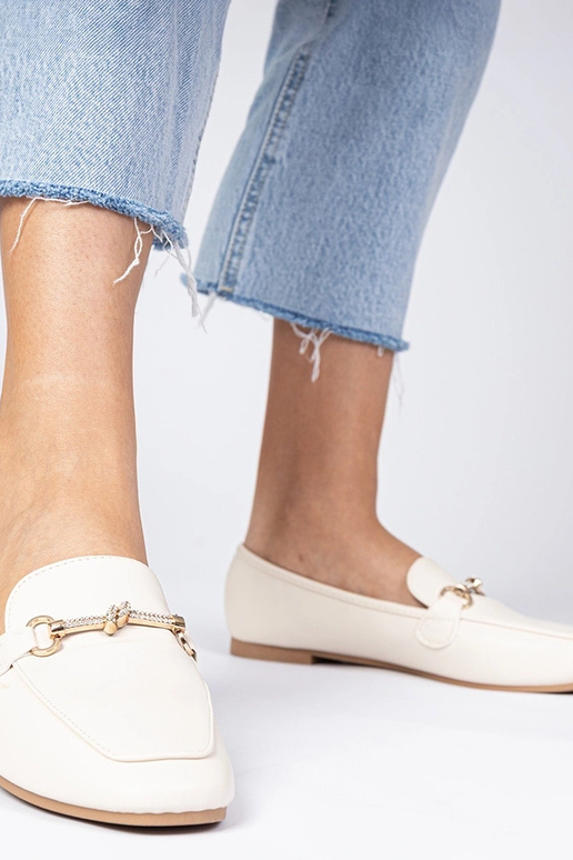 Mokasyny bege com adornos de...