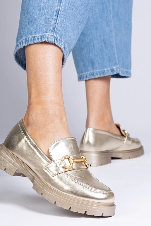 Mocassins dourados elegantes com...