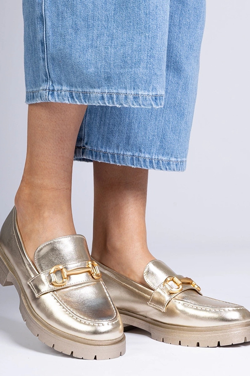 Mocassins dourados elegantes com...