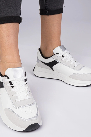 Sneakers femininos brancos... 2