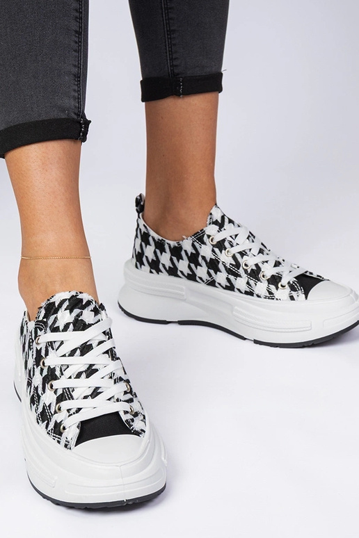 Sapatilhas femininas branco e preto...