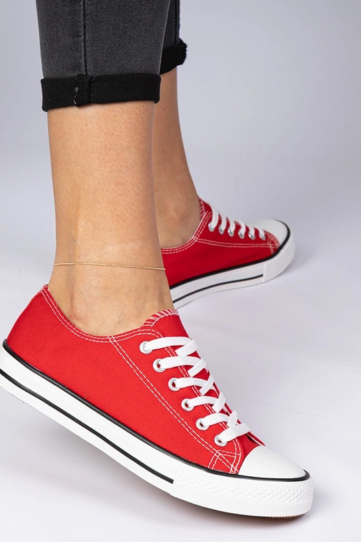 Tênis clássicos femininos vermelhos...