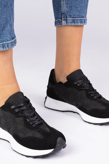 Ténis esportivos femininos... 2