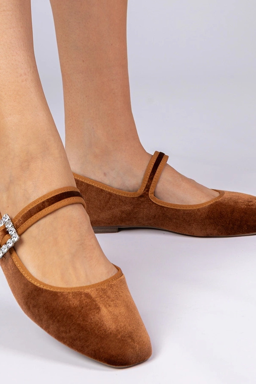 Bailarinas marrons femininas de... Bailarinas marrons femininas de...