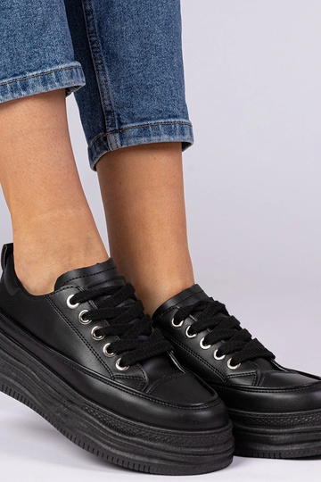 Tênis femininos pretos de... 2