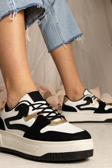 Tênis pretos femininos...