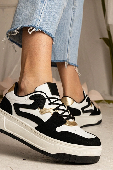 Tênis pretos femininos... 2