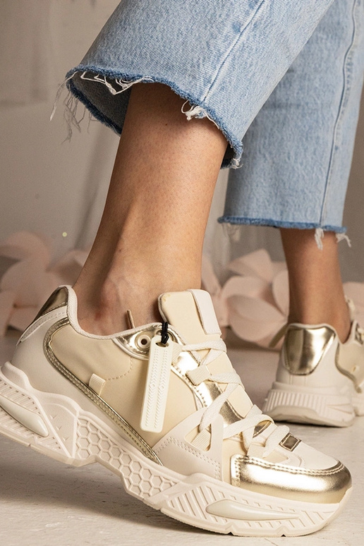 Tênis beiges femininos com sola...