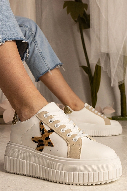 Tênis bicolor decorados com glitter e...