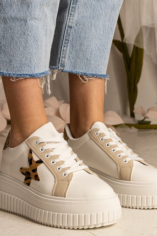 Tênis bicolor decorados com glitter e...