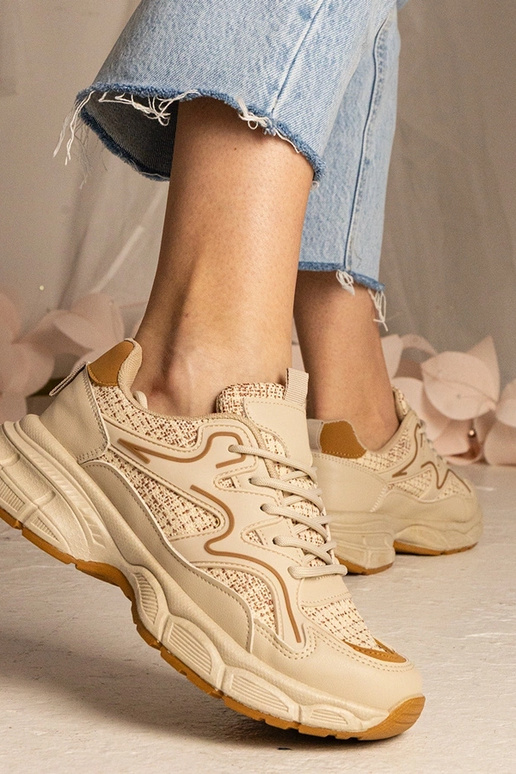 Tênis beiges femininos esportivos...