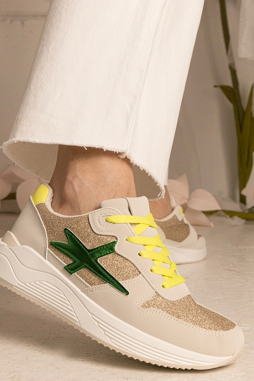 Tênis beiges femininos esportivos com...