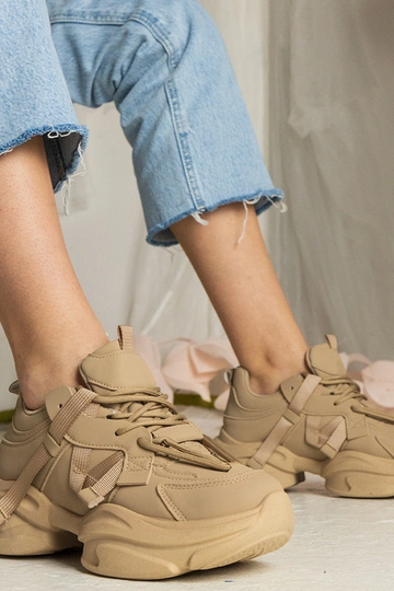 Ténis marrons femininos...