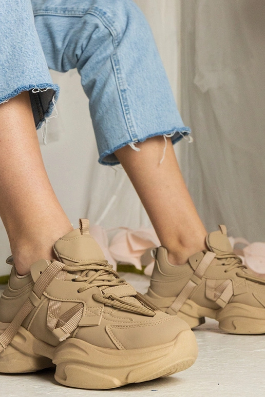 Ténis marrons femininos robustos...