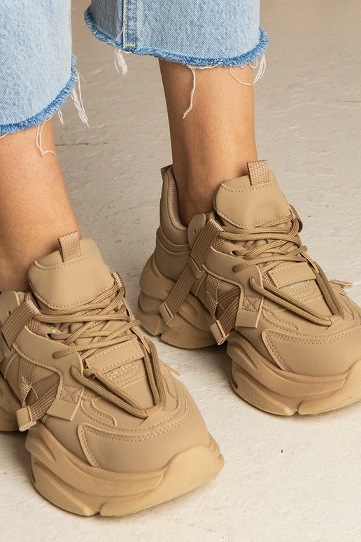 Ténis marrons femininos robustos...